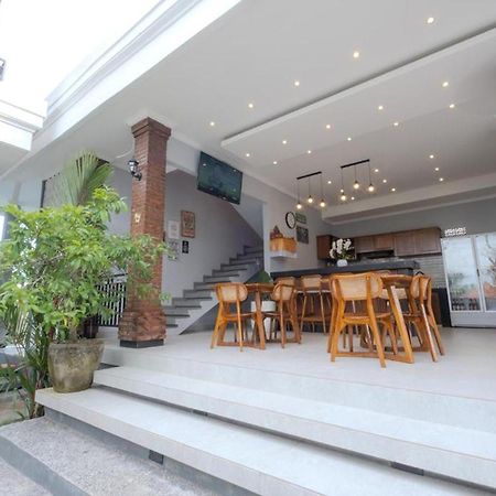 Bali Bata Canggu Guesthouse Exterior photo