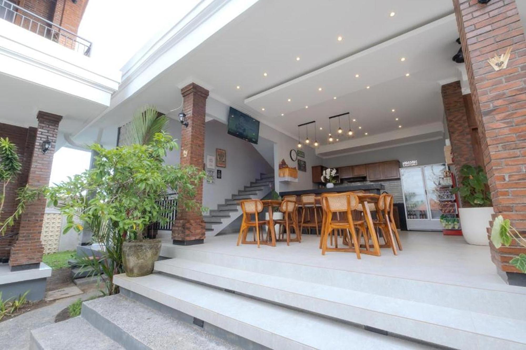 Bali Bata Canggu Guesthouse Exterior photo