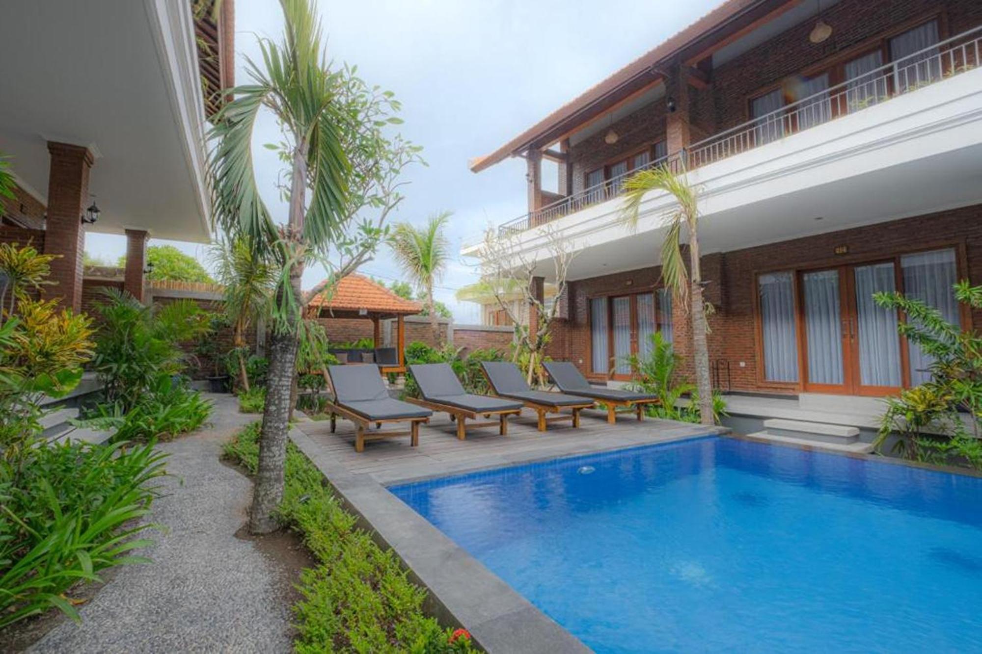 Bali Bata Canggu Guesthouse Exterior photo