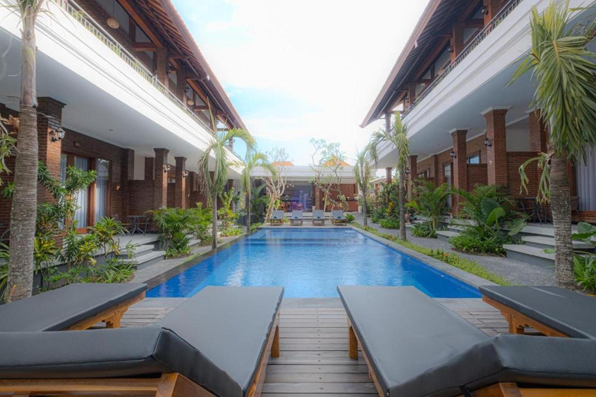 Bali Bata Canggu Guesthouse Exterior photo